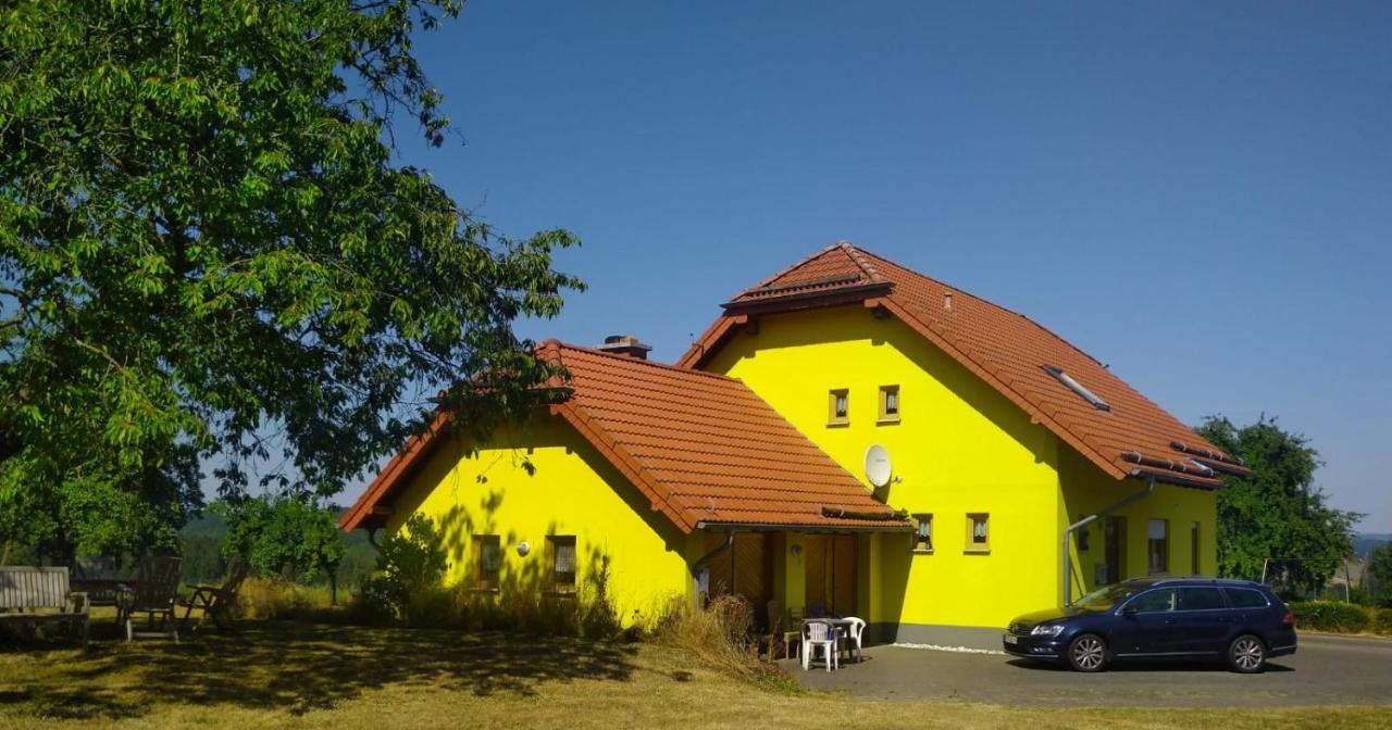 Urlaub Mit Hund Auf Dem Bauernhof Hofswald Lägenhet Euscheid Exteriör bild